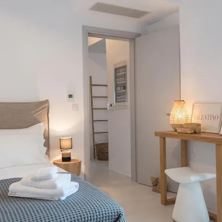 Seasterni * Isterni (Paros)